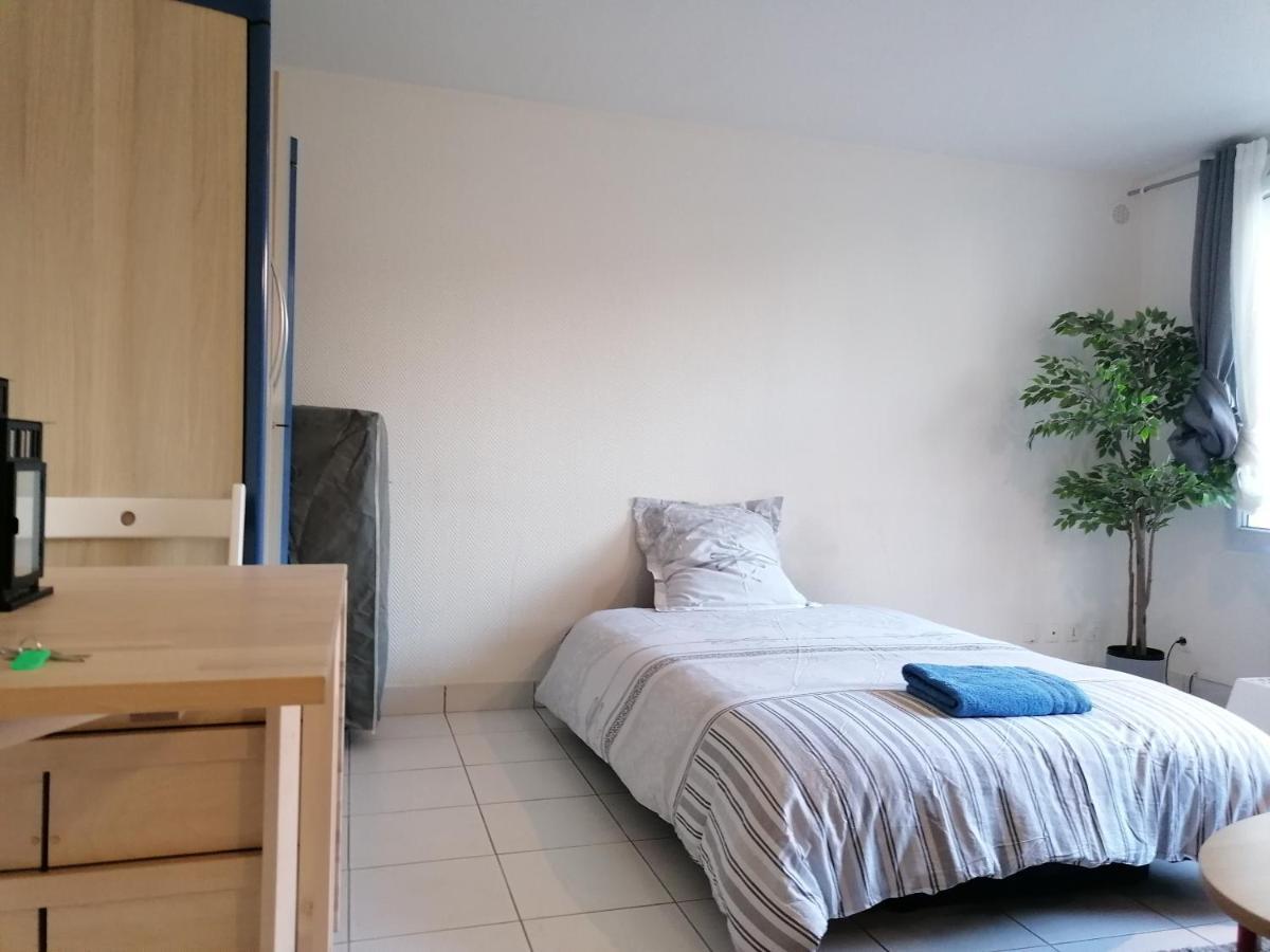 Studio De Charme, 30' Paris, 5' Evry, 10' Orly Ris-Orangis Dış mekan fotoğraf
